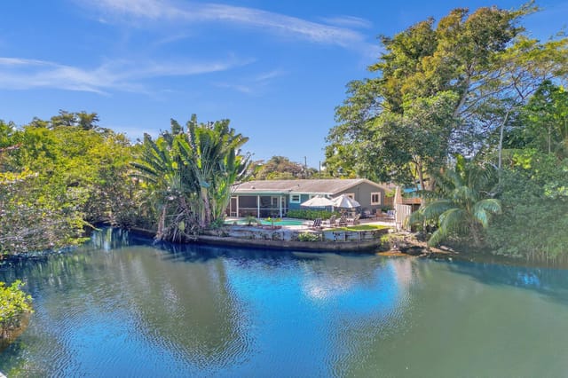 112 feet of water frontage