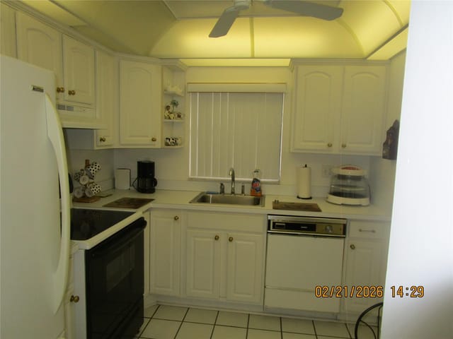 9350 Sunrise Lakes Boulevard 103, Sunrise, FL 33322