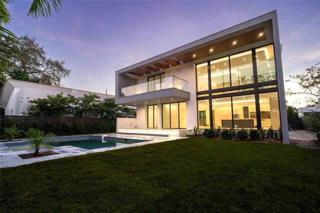 508 NE 9th Avenue, Fort Lauderdale, FL 33301