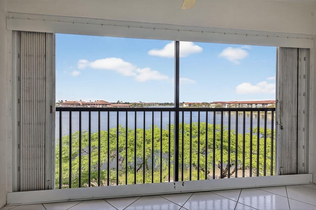 13255 SW 16th Court 404k, Pembroke Pines, FL 33027