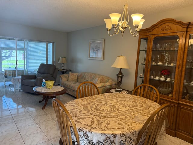 3001 NW 46th Avenue 204, Lauderdale Lakes, FL 33313
