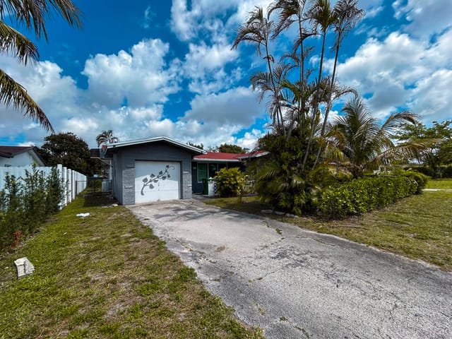 6117 SW 20th Court, Miramar, FL 33023