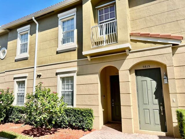 5817 Hampton Hills Boulevard, Tamarac, FL 33321