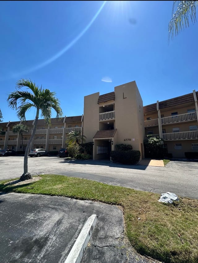 6770 Royal Palm Boulevard 207L, Margate, FL 33063