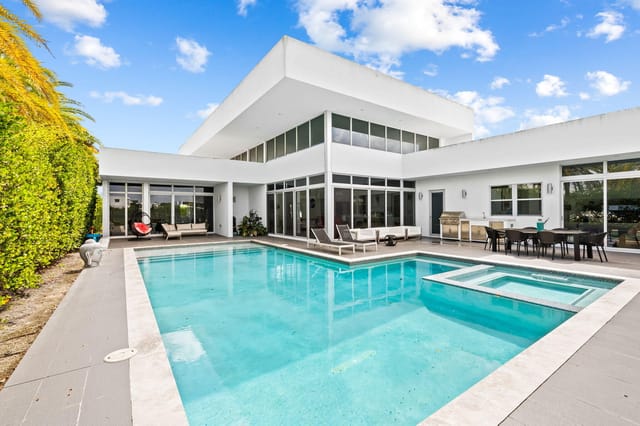 16758 Natures Way, Weston, FL 33326