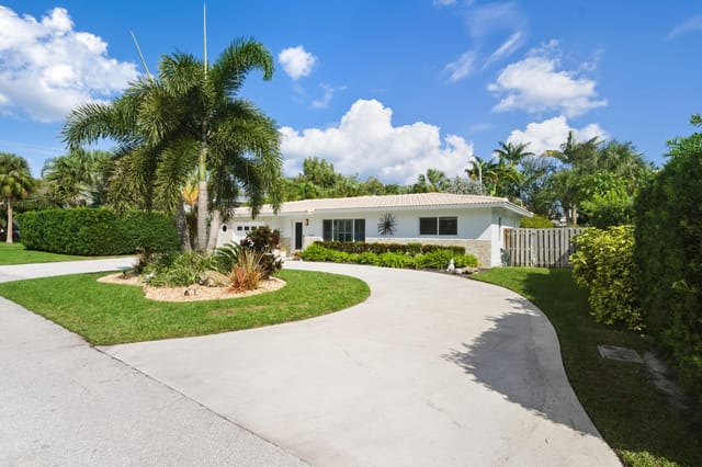 2642 NE 26th Terrace, Lighthouse Point, FL 33064