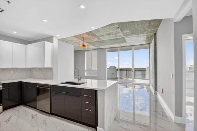 300 S Australian Avenue 1112, West Palm Beach, FL 33401