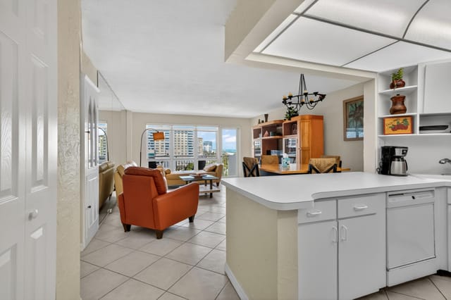 05-133 N Pompano Beach Blvd Unit 708-5