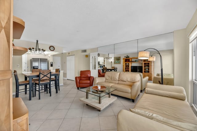 14-133 N Pompano Beach Blvd Unit 708-14