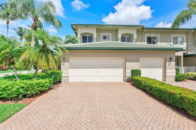 7940 Exeter Circle E 201, Tamarac, FL 33321