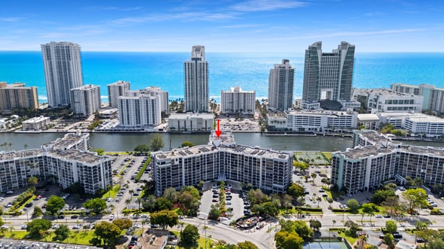 600 Parkview Drive 823, Hallandale Beach, FL 33009