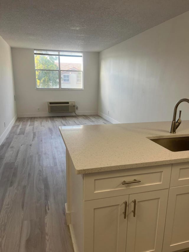 2501 Riverside Drive 206-a, Coral Springs, FL 33065