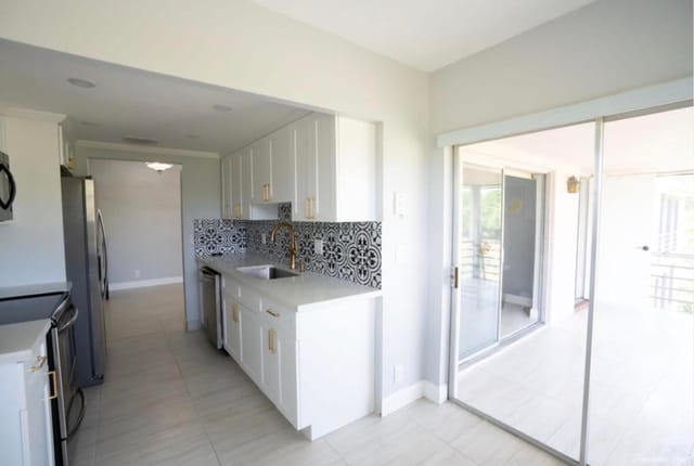 8002 Lagos De Campo Boulevard B306, Tamarac, FL 33321