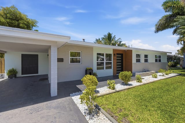4441 NE 15th Avenue, Oakland Park, FL 33334