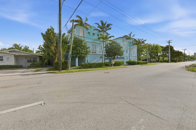1705 Johnson Street D, Hollywood, FL 33020