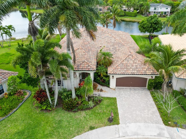 712 Verona Court, Weston, FL 33326