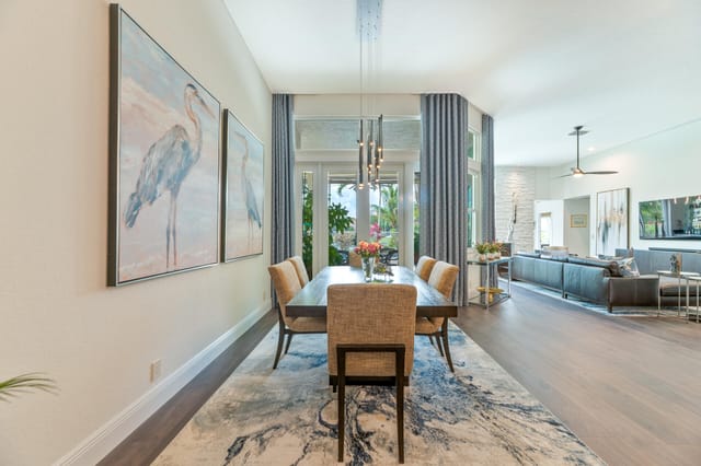 DININGROOM