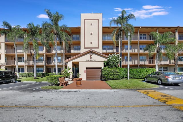 13355 SW 16th Court 309 E, Pembroke Pines, FL 33027