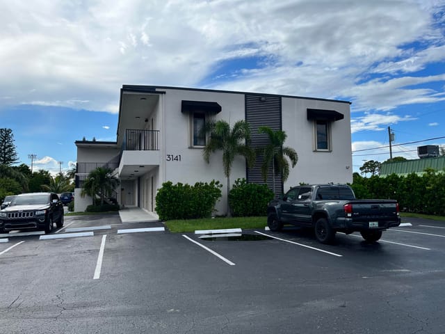 3141 S Military Trail, Lake Worth, FL 33463