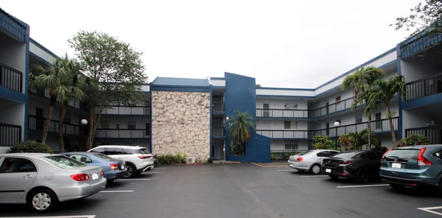 3090 Holiday Springs Boulevard 106, Margate, FL 33063