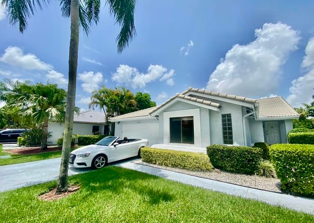 10533 Mendocino Lane, Boca Raton, FL 33428