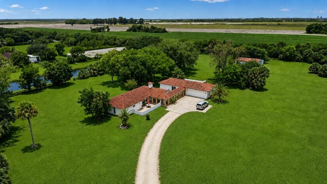 1029 Arabian Drive, Loxahatchee, FL 33470