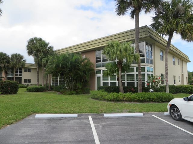 37 Vista Gardens Trail 201, Vero Beach, FL 32962