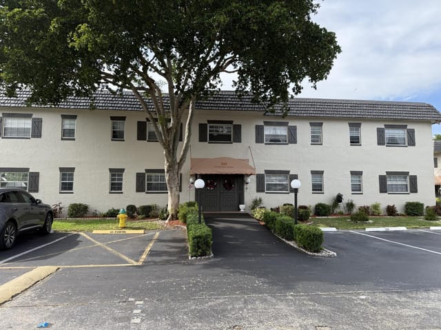 375 SW 56th Avenue 116, Margate, FL 33068