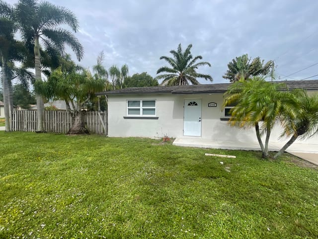 4779 Bonanza Road, Lake Worth, FL 33467