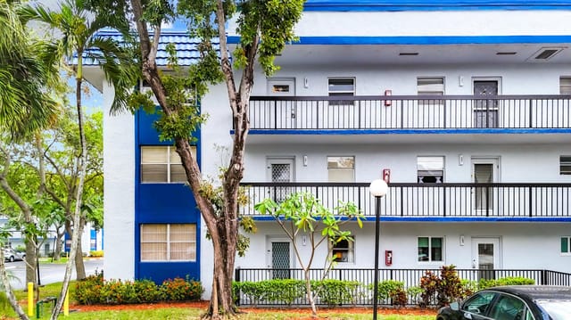 3090 Holiday Springs Boulevard 310, Margate, FL 33063