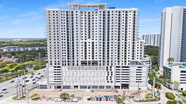 16375 Biscayne Boulevard, North Miami Beach, FL 33160