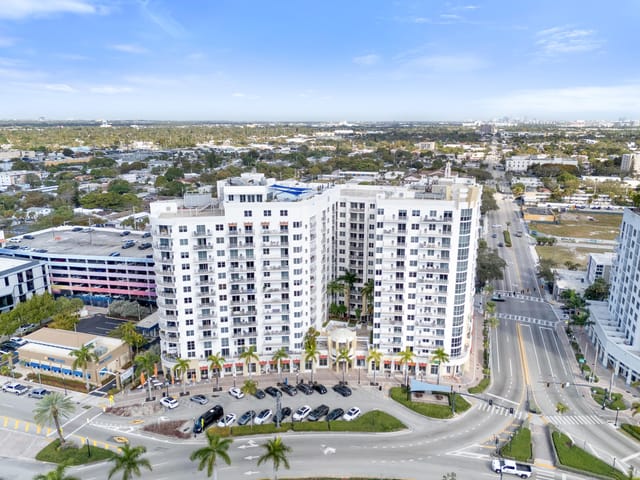 1830 Radius Drive 405, Hollywood, FL 33020