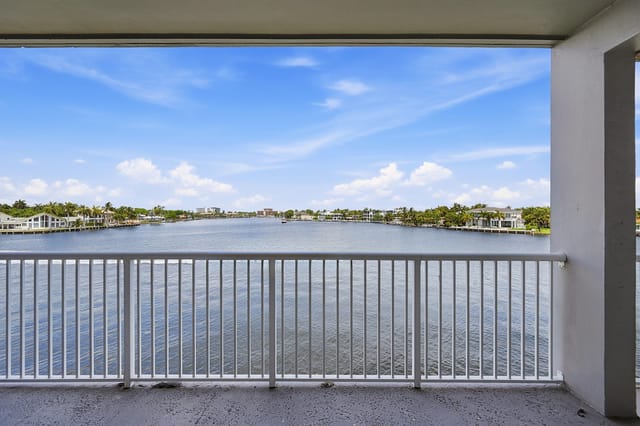 1201 S Riverside Drive 306, Pompano Beach, FL 33062