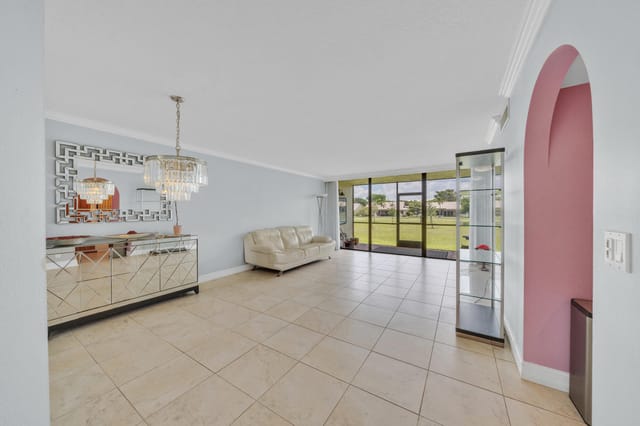3 Living Area (1)