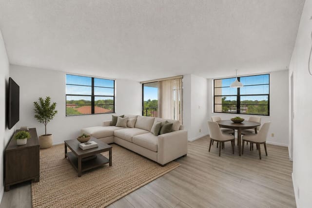 6190 Woodlands Boulevard 513, Tamarac, FL 33319