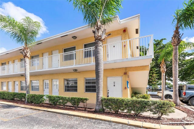 4050 NE 12th Terrace 39-2, Oakland Park, FL 33334