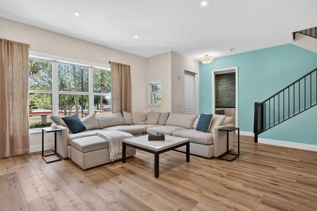 12-web-or-mls-2609-2217