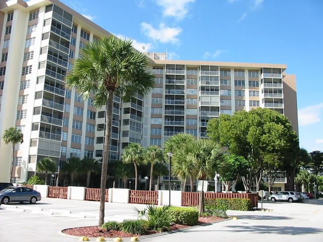 10777 W Sample Road 1104, Coral Springs, FL 33065