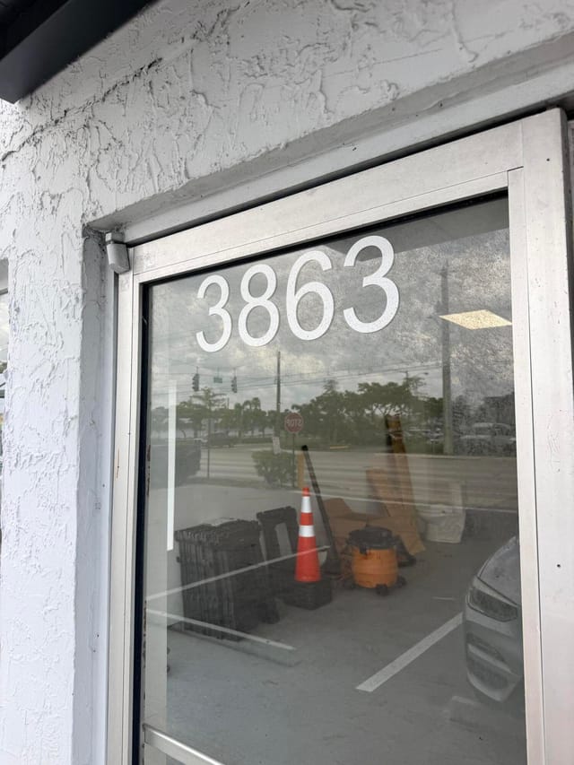 3863 NW 19th Street 3863, Lauderdale Lakes, FL 33311