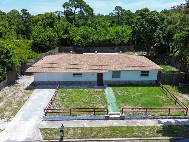 3024 W Dixie Boulevard, Fort Pierce, FL 34946