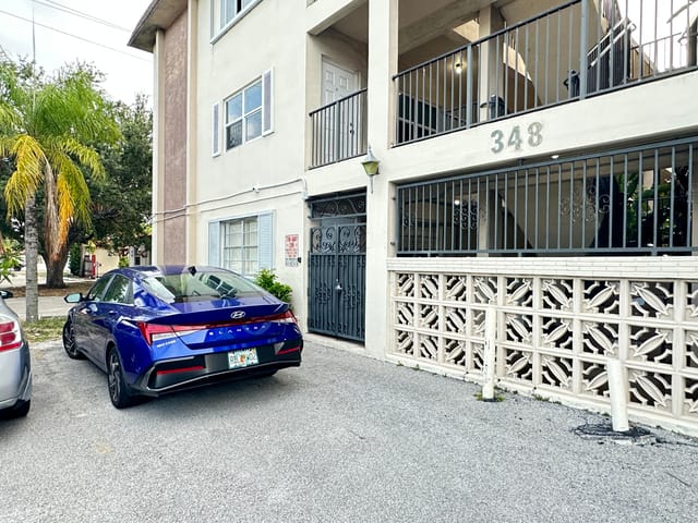 348 S Federal Highway 10, Dania Beach, FL 33004