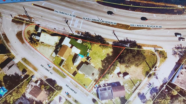 41 WILLIAMS Road, West Park, FL 33023