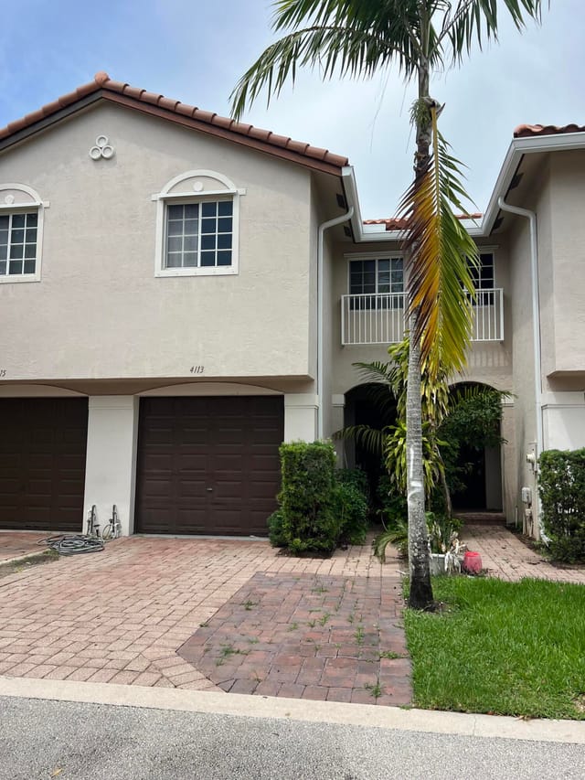 4113 NAPOLI LAKE Drive, Riviera Beach, FL 33410