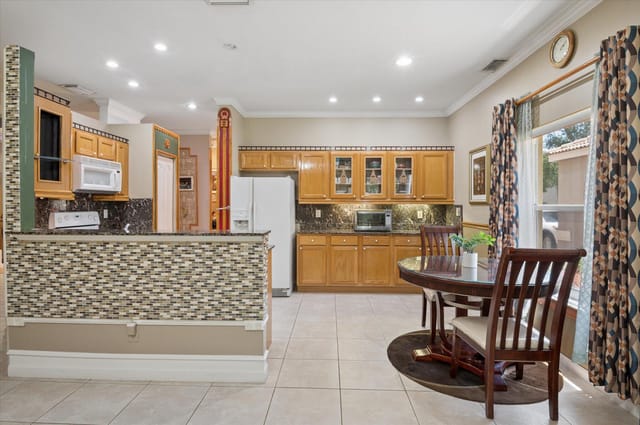 10-Padnis-4863 NW 59th Ct-10