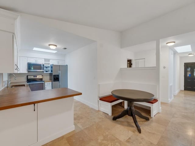 Breakfast nook
