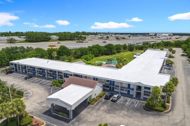 44199 US-27, Davenport, FL 33897
