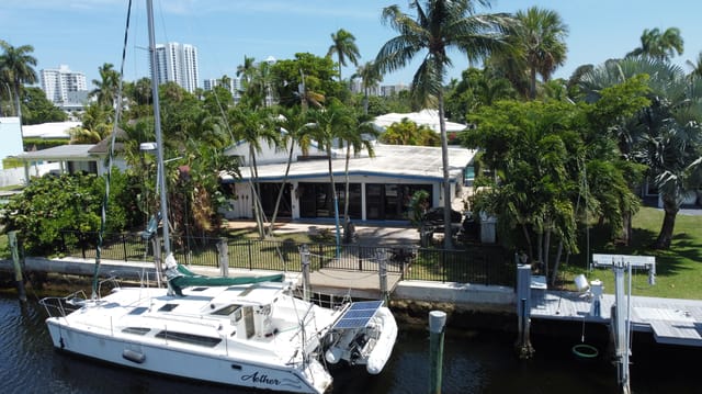 11 SUNSET Lane, Lauderdale-By-The-Sea, FL 33062