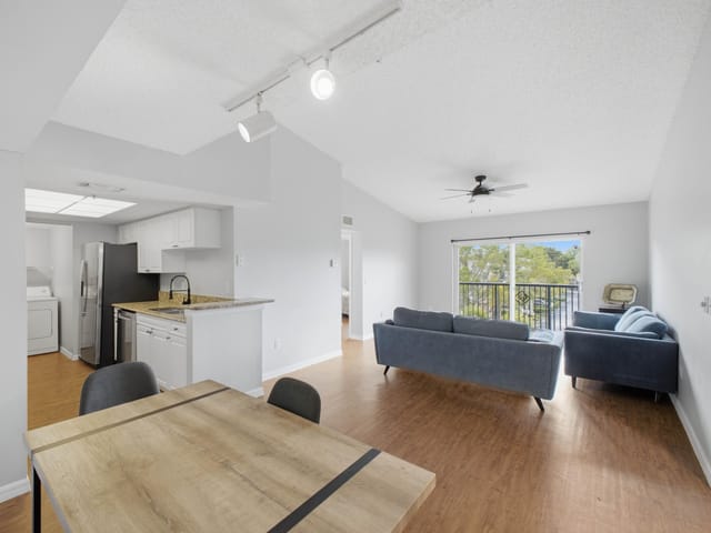 900 CRESTWOOD Court S 920, Royal Palm Beach, FL 33411