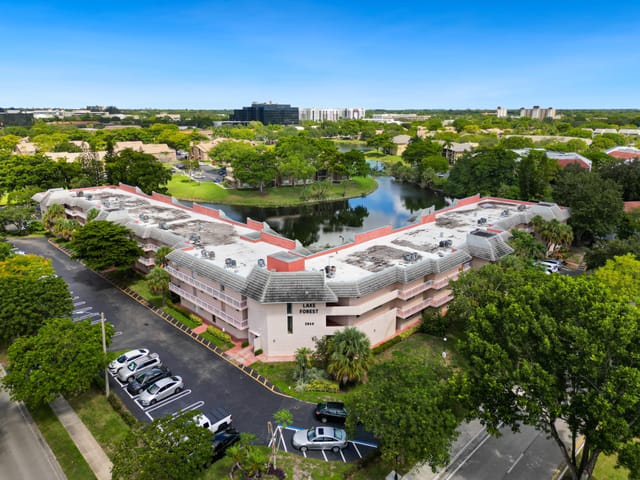 2850 Forest Hills Boulevard 211, Coral Springs, FL 33065