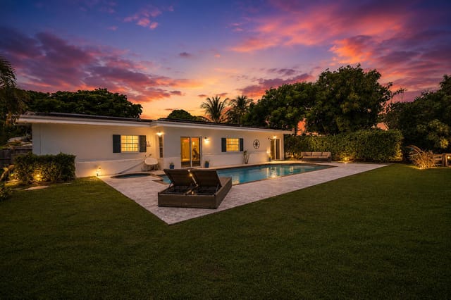 3830 NE 22nd Terrace, Lighthouse Point, FL 33064